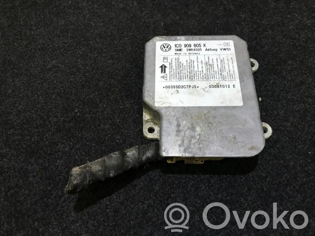 Volkswagen PASSAT B5.5 Unitate/modul de comandă airbaguri 