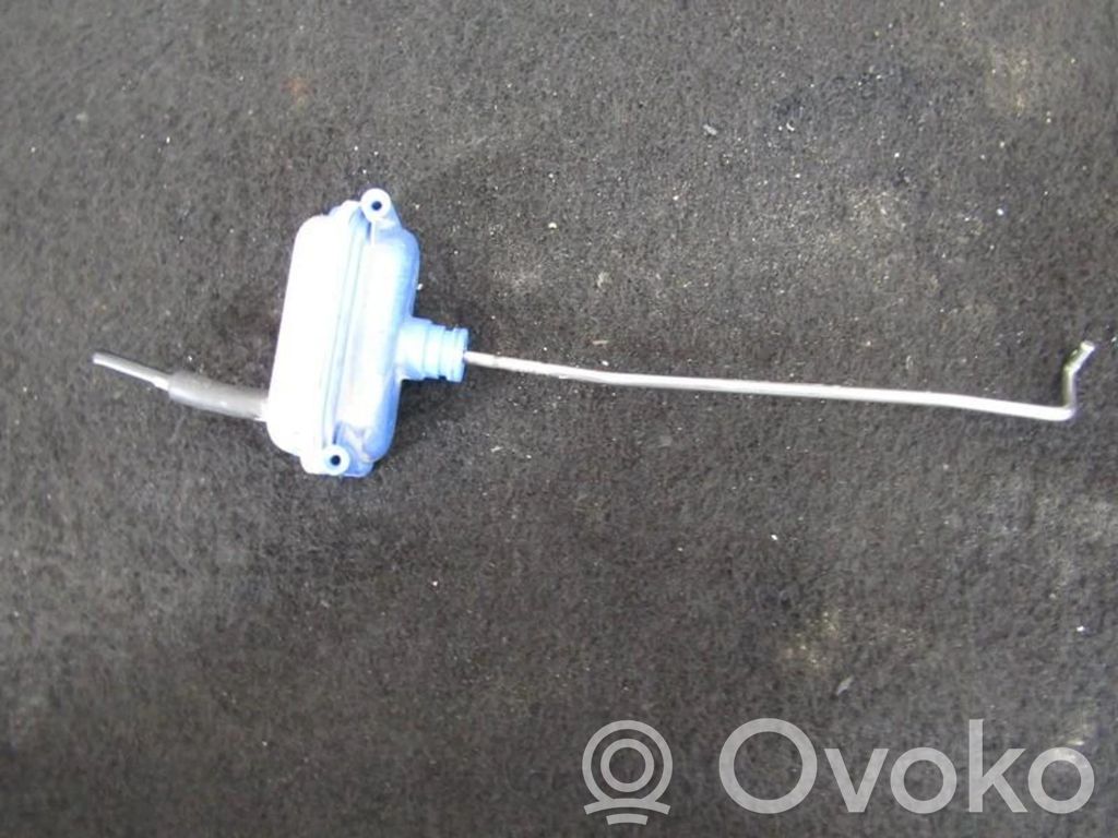 Volkswagen Golf III Pompa a vuoto chiusura centralizzata
