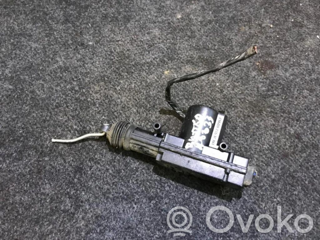 Opel Astra F Motor închidere centralizată 