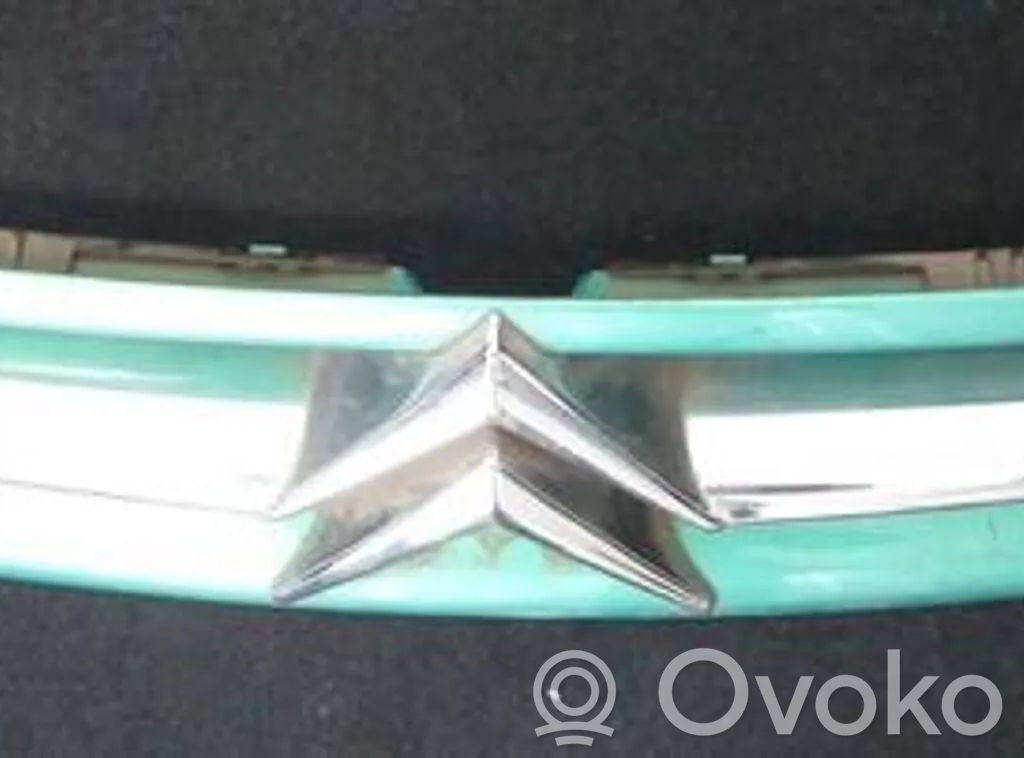 Citroen Xsara Picasso Atrapa chłodnicy / Grill 