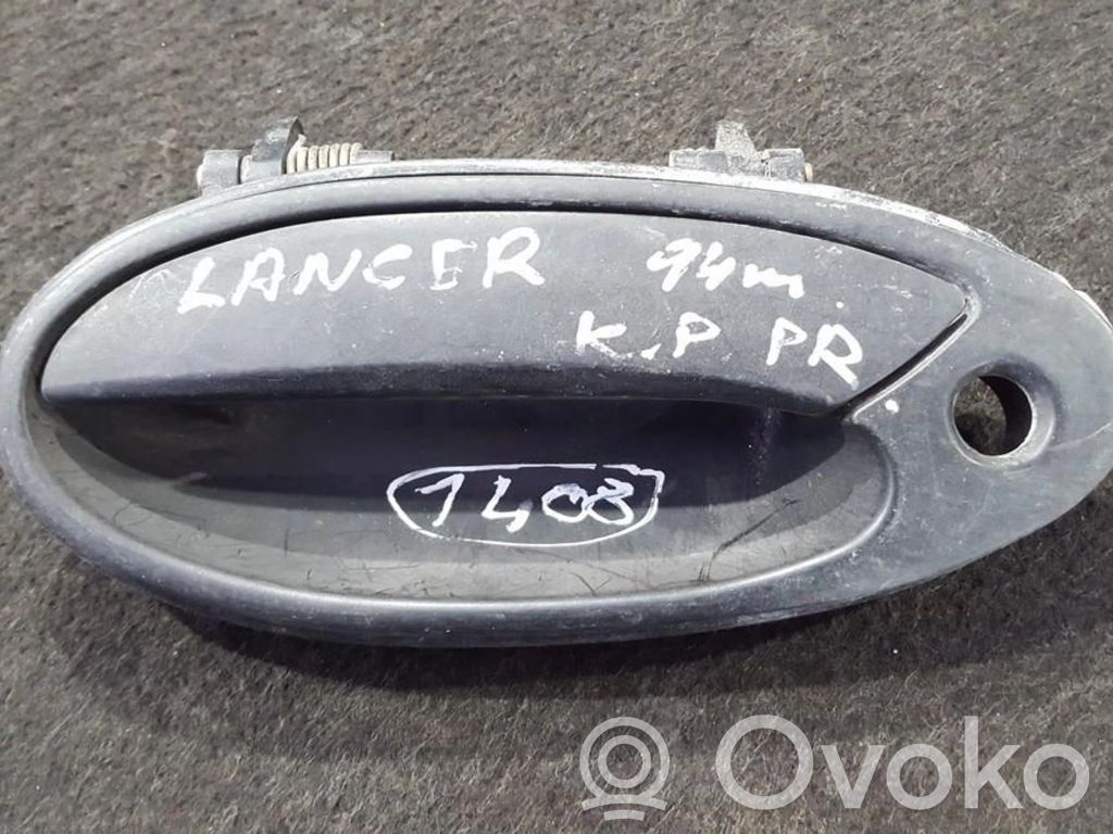 Manecilla externa puerta delantera   MB819551,MB819551