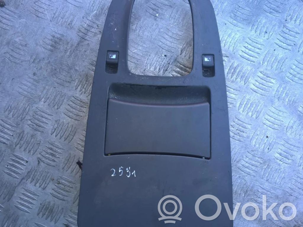 Cendrier   311780100T,311780100T,311780100T,311780100T,7M5959856B,YM2114A157FAW