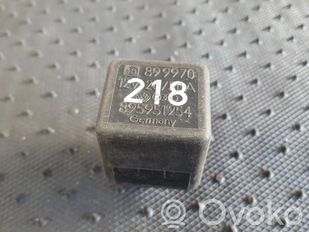 Audi 100 S4 C4 Otros relés 