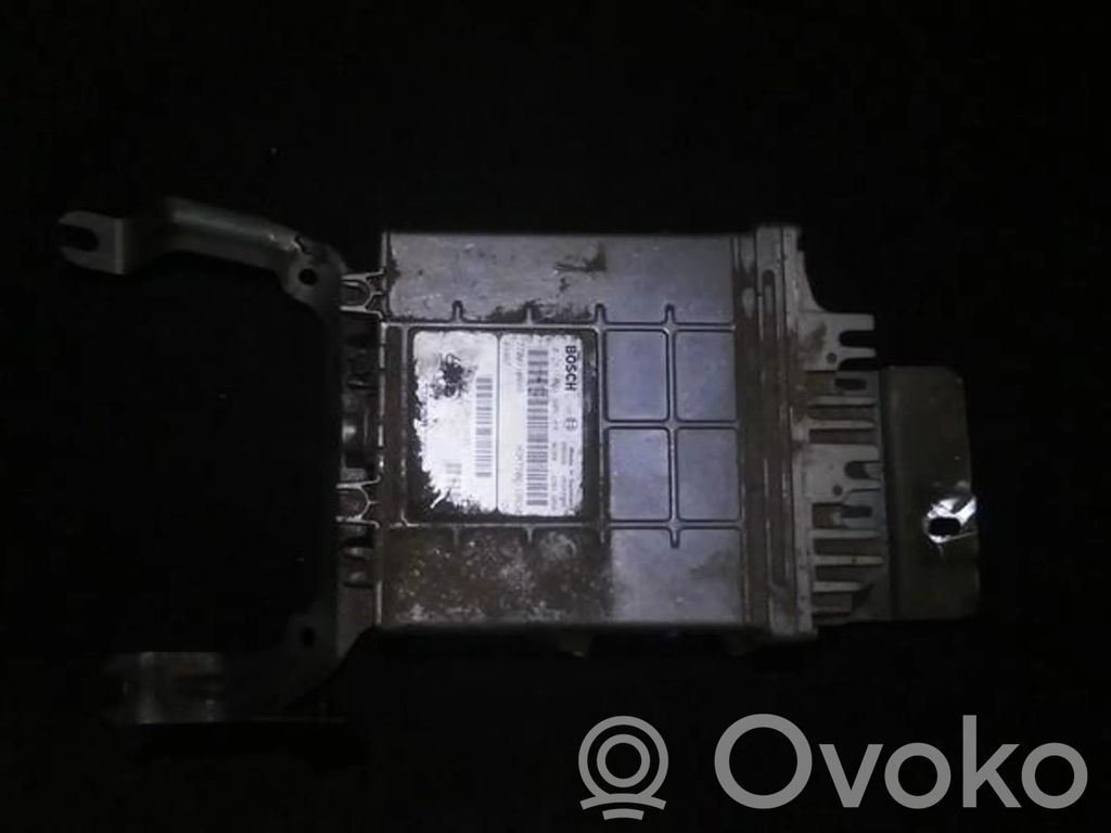 Unidad de control/módulo del motor   0281001906,99032628SA3988,0281001906,770110648,99032628SA3988,HOM7700112630,P30613695