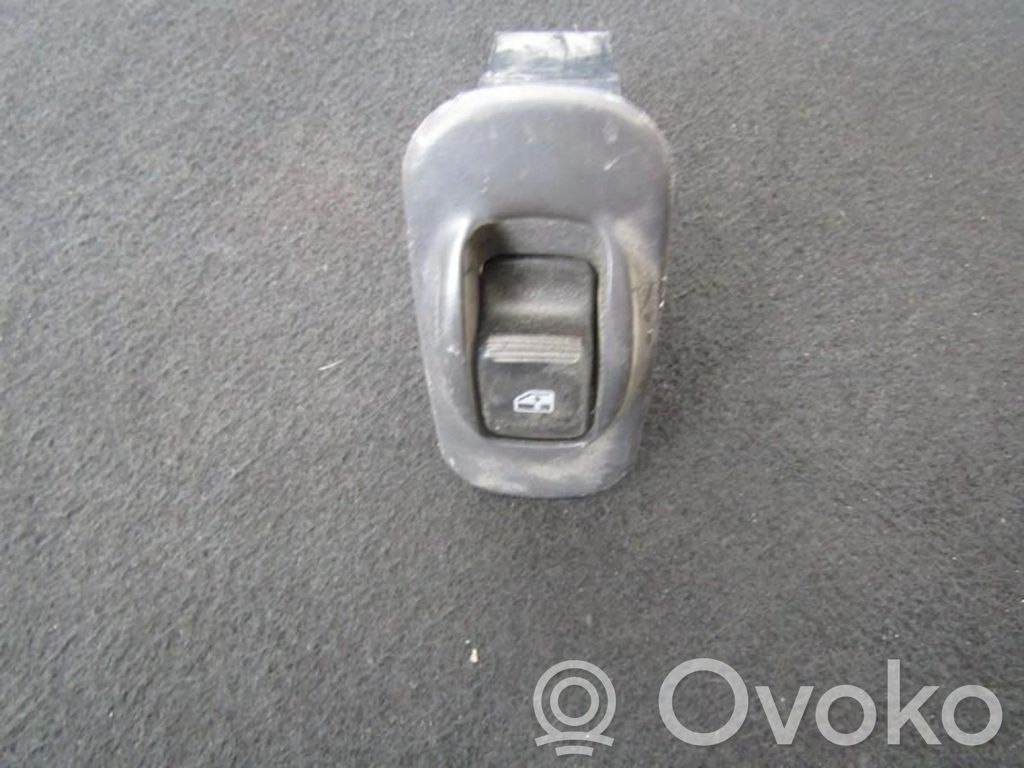 Interruptor del elevalunas eléctrico   MB962804,MB962804