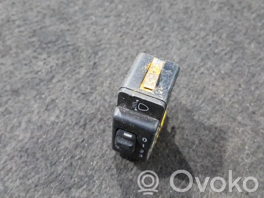 Opel Astra F Interruttore di regolazione livello altezza dei fari 