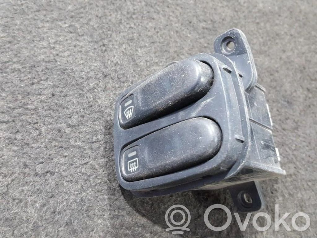 Windscreen/window heater switch