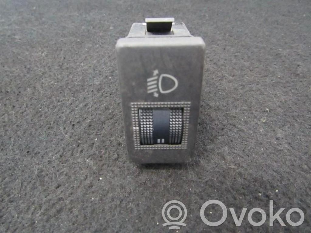 Audi A4 S4 B5 8D Interruttore di regolazione livello altezza dei fari 