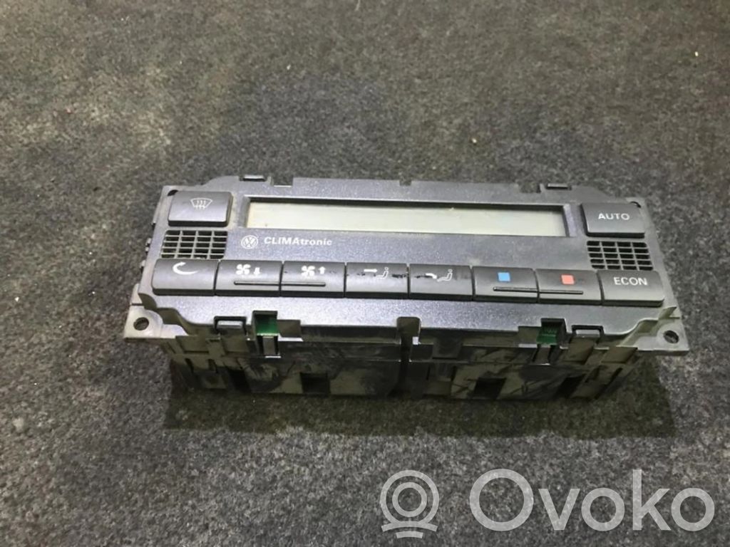 Volkswagen PASSAT B5 Unitate control climatizare 