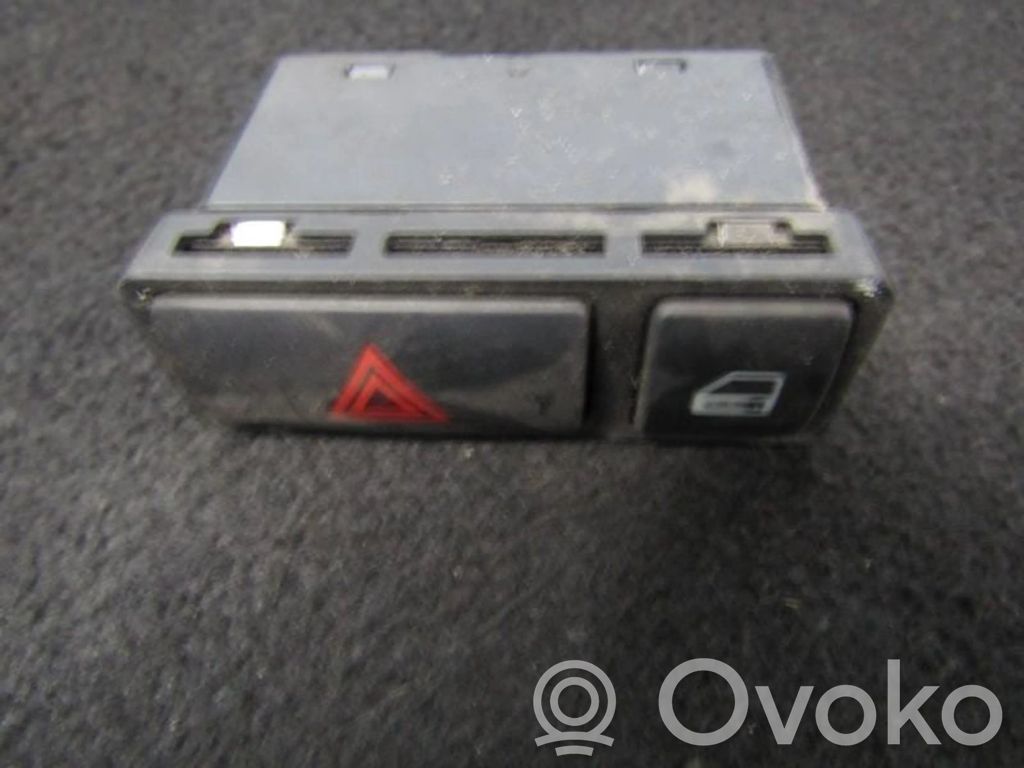 Botón interruptor de luz de peligro   61318368920,61318368920,1602HWO1,61318368920,61318368920