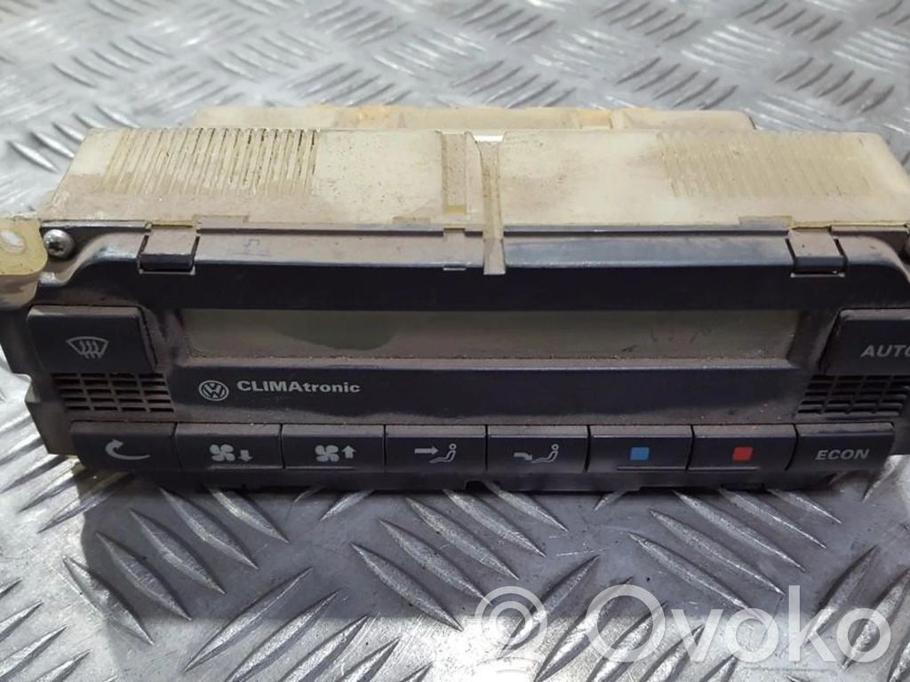 Volkswagen PASSAT B5 Unitate control climatizare 