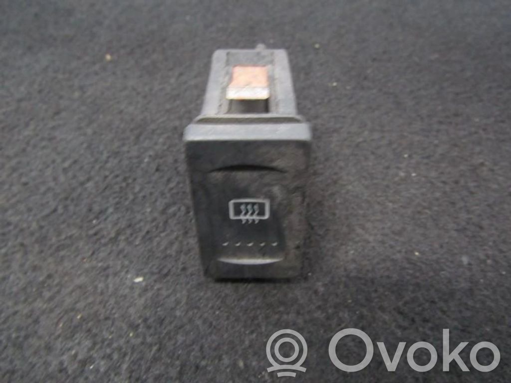 Volkswagen PASSAT B5 Comutator încălzire parbriz/lunetă 