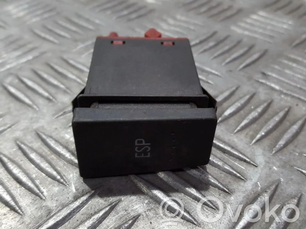 Bouton interrupteur programme de stabilité ESP   3B0927134A,3B0927134A