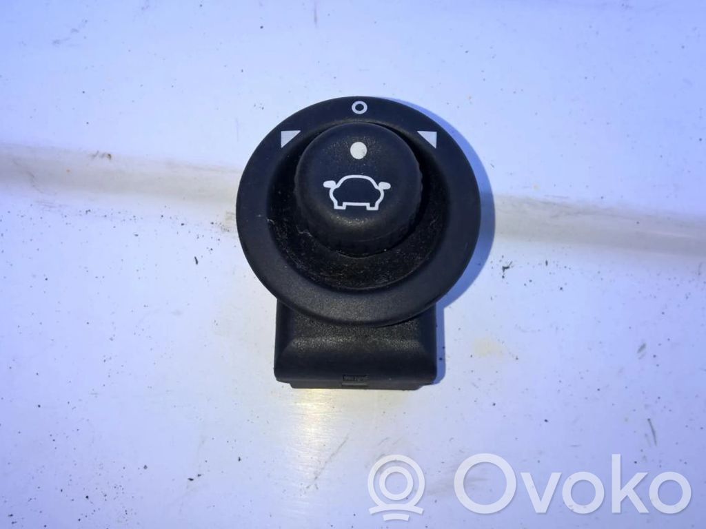 Ford Fusion Bouton de commutateur rétroviseur latéral
