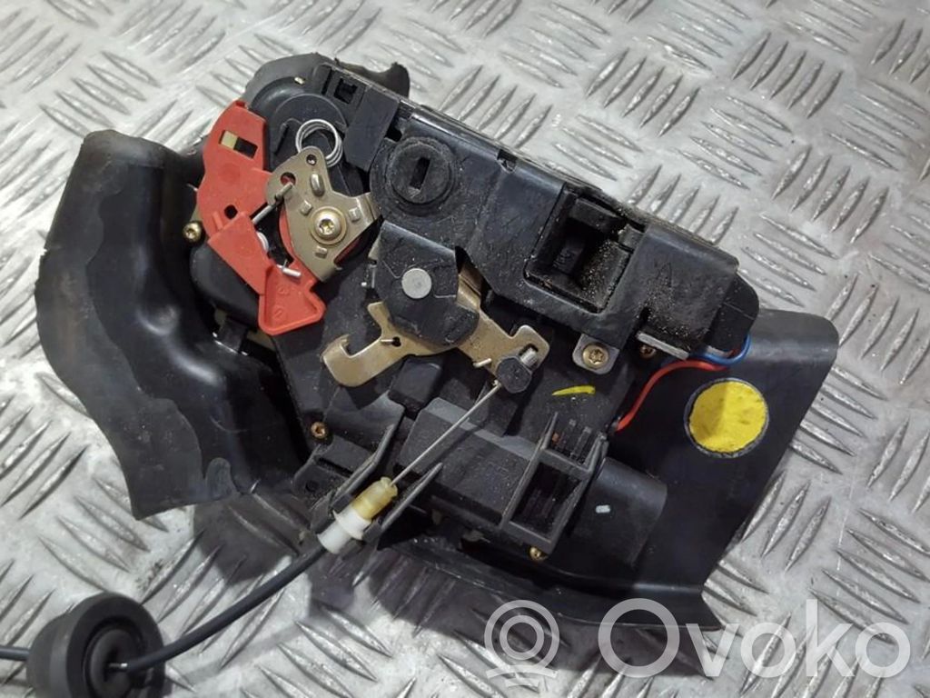 Audi A4 S4 B6 8E 8H Încuietoare ușă spate 