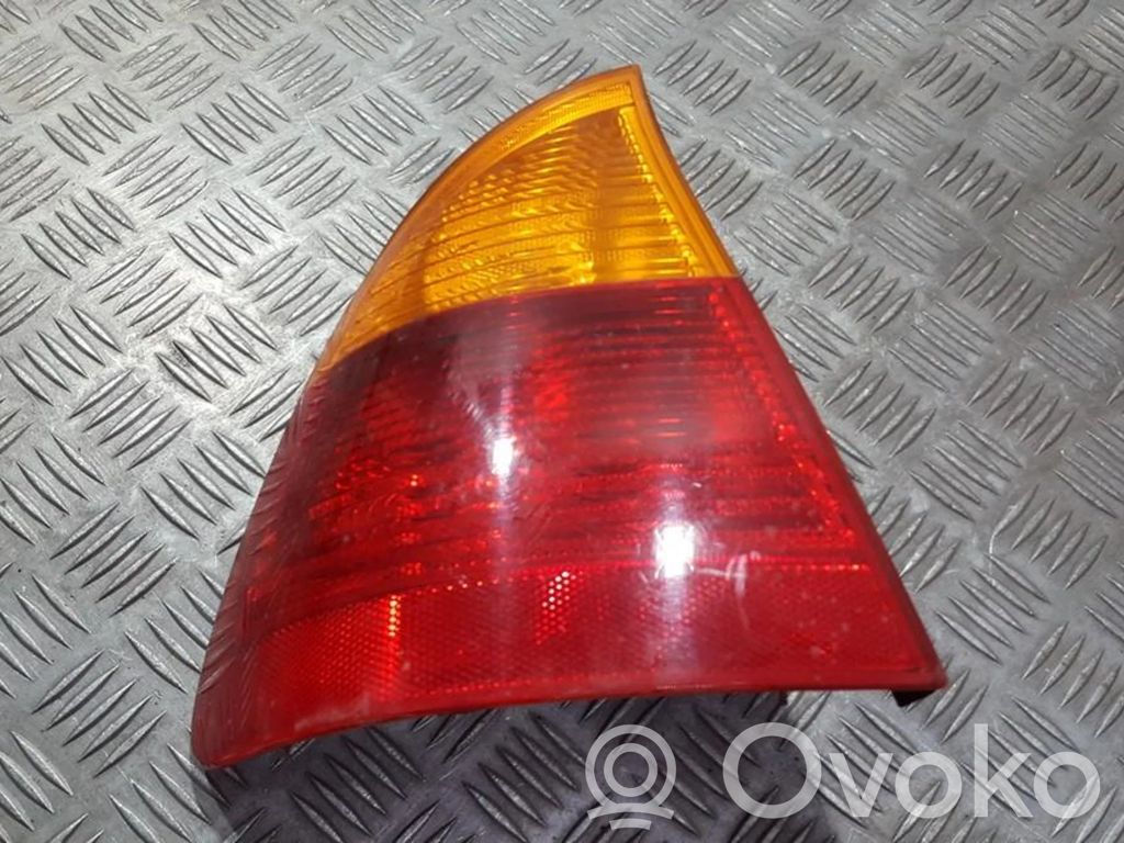 BMW 3 E46 Lampă spate în caroserie 