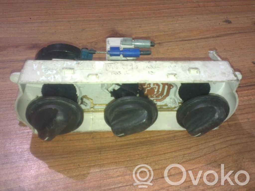 Opel Vectra B Climate control unit 