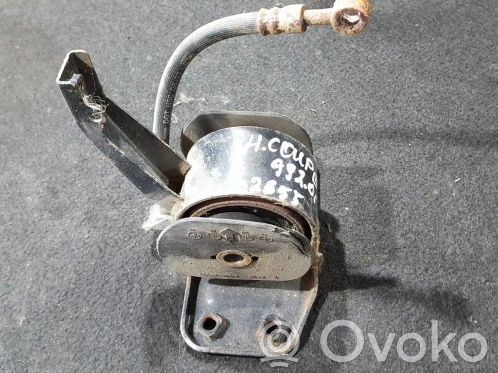 Hyundai Coupe Engine mount bracket 