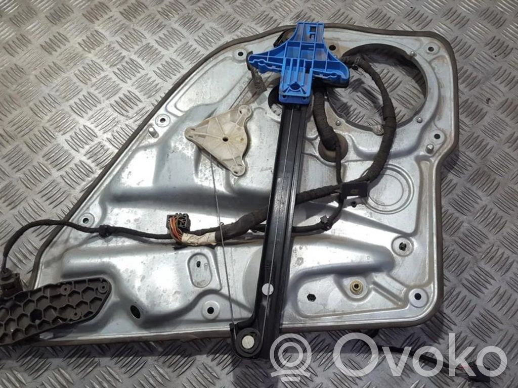 Volkswagen Golf IV Macara ușă glisantă cu motor 