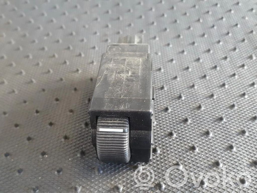 Panel lighting control switch   MR114337,LK04001000,468820,LK04001000,MR114337