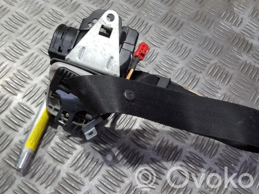Mitsubishi Carisma Cinturón delantero 