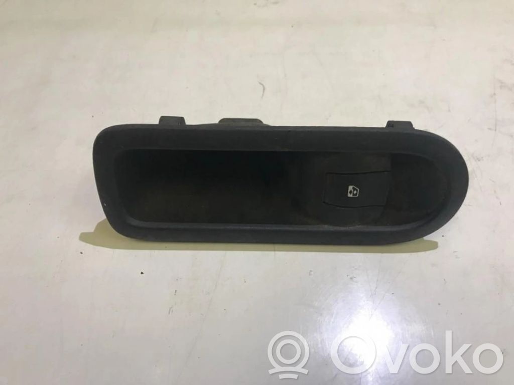 Renault Megane II Interruptor del elevalunas eléctrico 