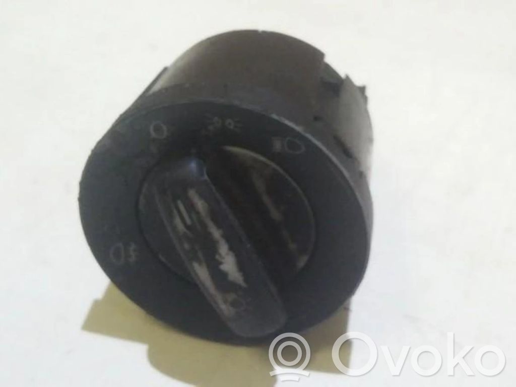 Volkswagen Golf V Interruttore luci