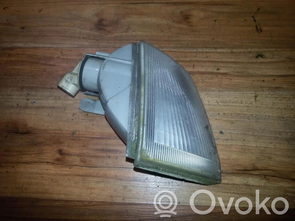 Renault Clio I Front indicator light 