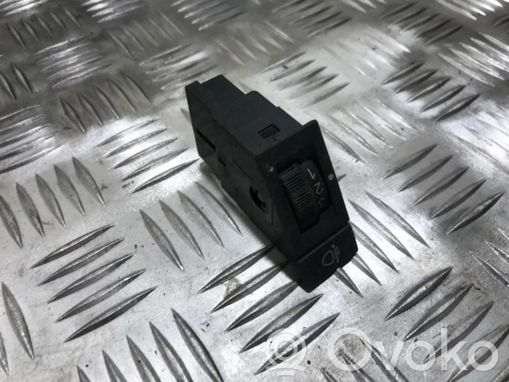 Headlight level height control switch