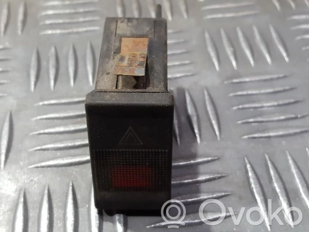 Audi 80 90 S2 B4 Comutator lumini pericol 