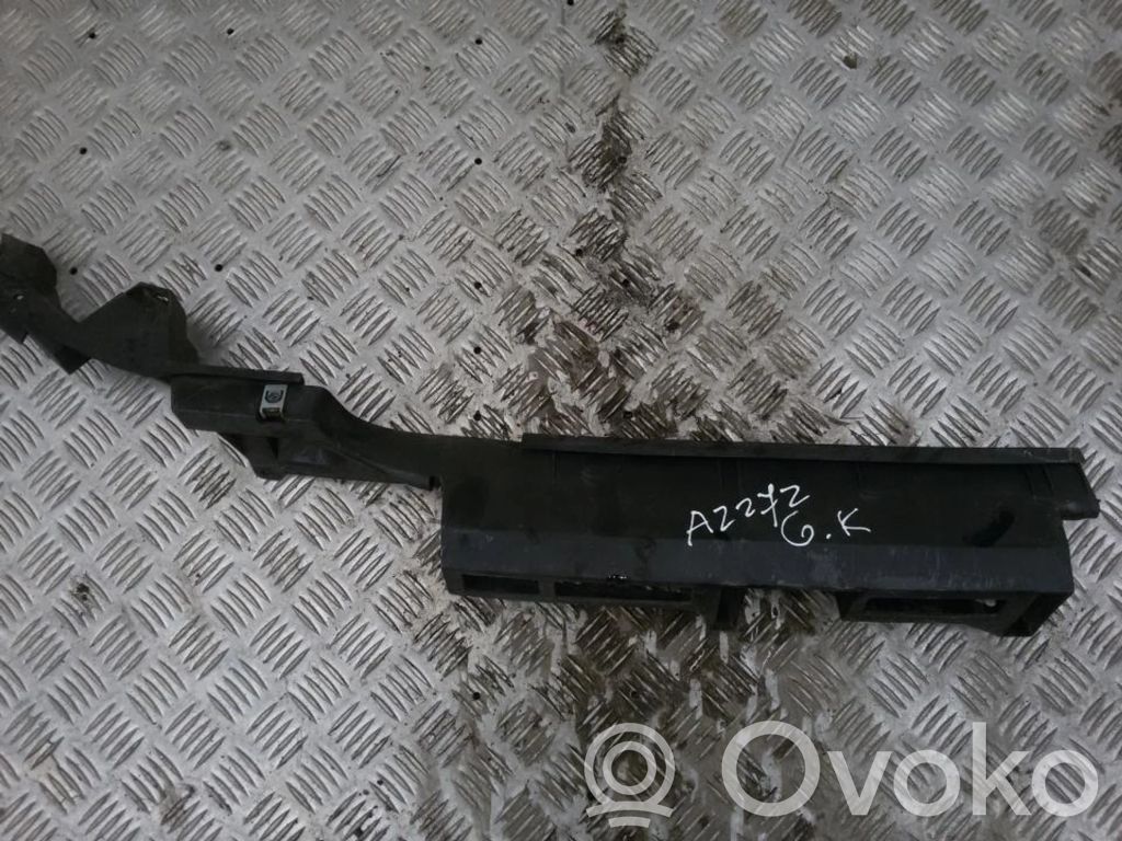 Peugeot 307 Uchwyt / Mocowanie zderzaka tylnego 