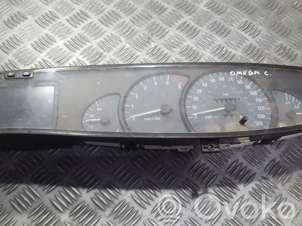 Opel Omega B2 Velocímetro (tablero de instrumentos) 