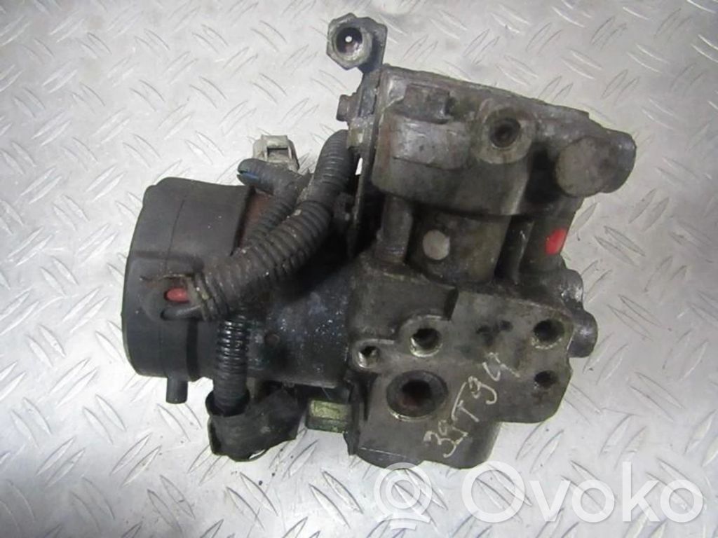 Toyota Carina T190 Bomba de ABS 
