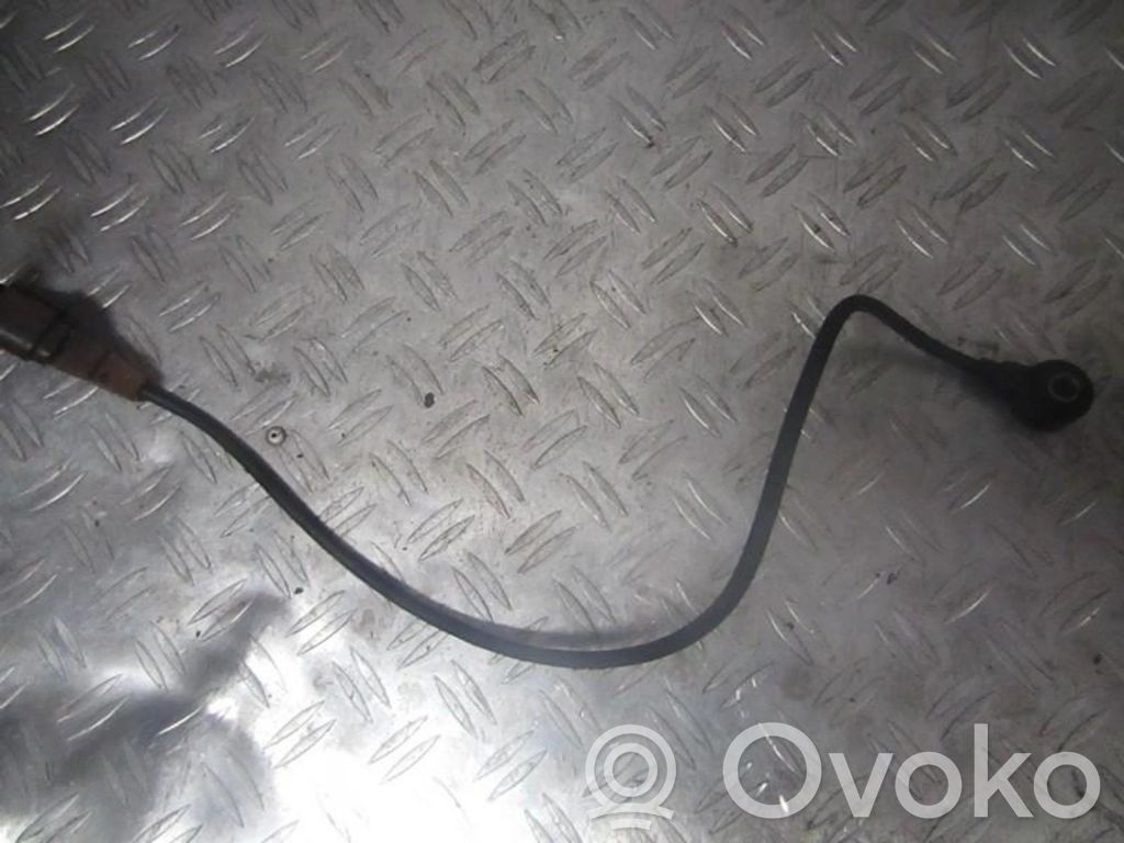Volkswagen PASSAT B5.5 Sensor de petardeo del motor 