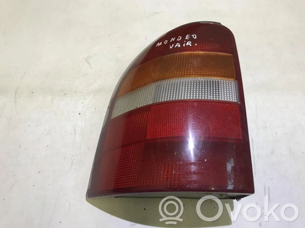 Ford Mondeo MK II Luci posteriori