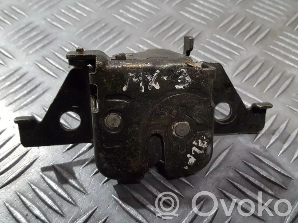 Tailgate/trunk/boot lock/catch/latch
