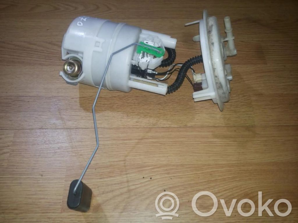 Citroen C4 I Bomba interna de combustible 