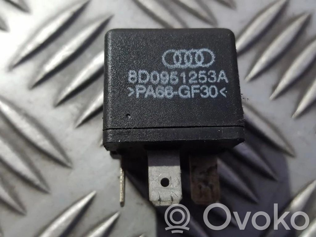 Audi A4 S4 B6 8E 8H Alte relee