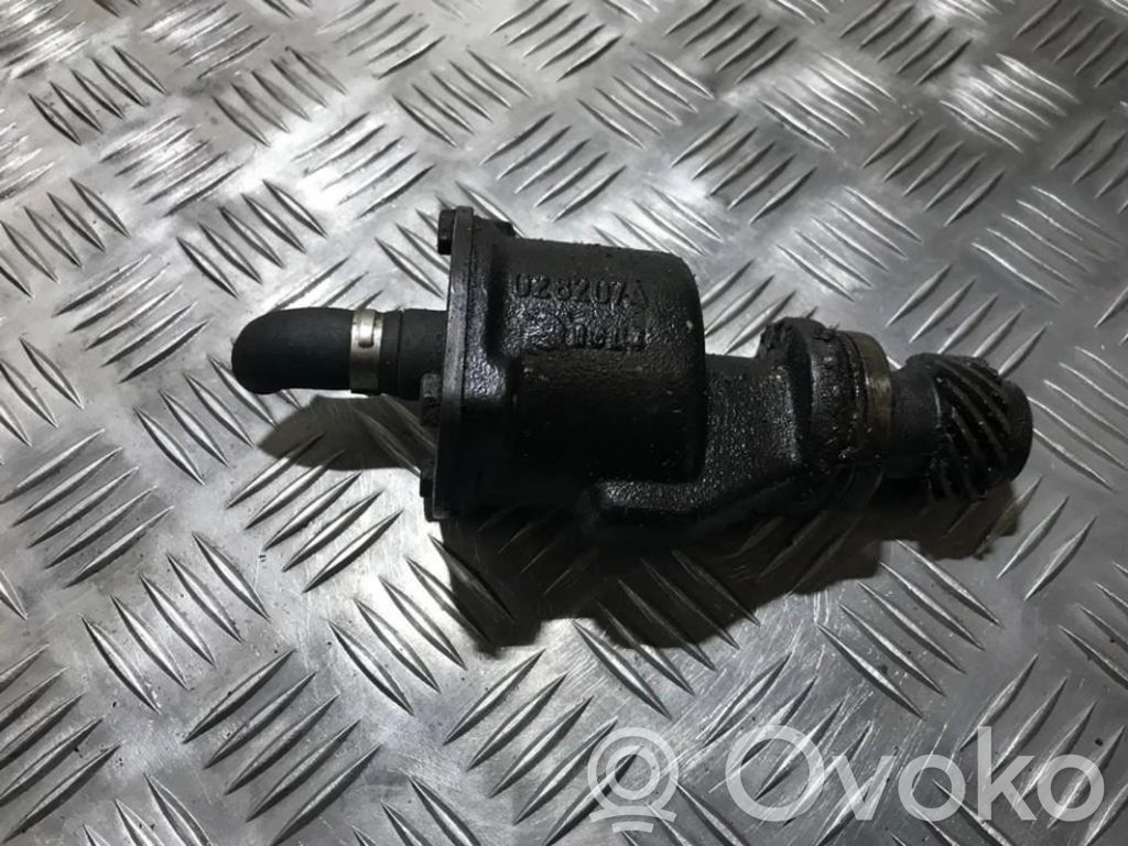 Audi A4 S4 B5 8D Bomba de vacío