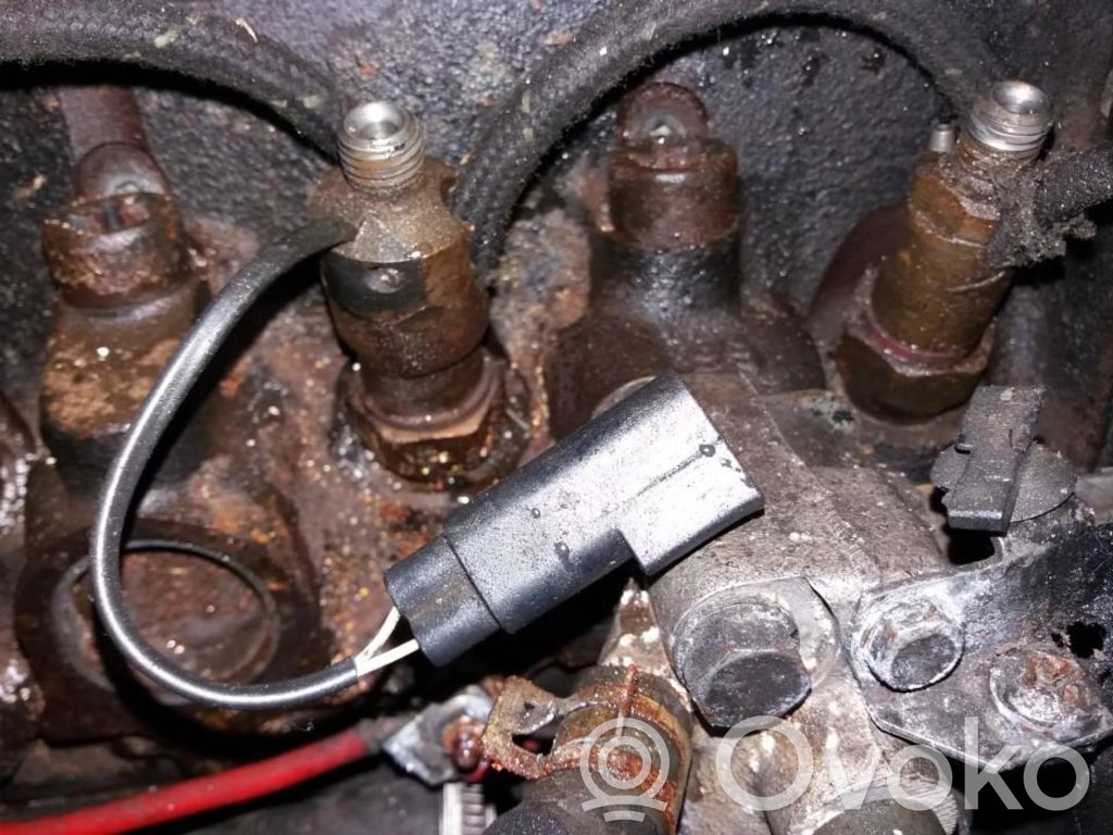 Ford Mondeo MK II Inyector de combustible 