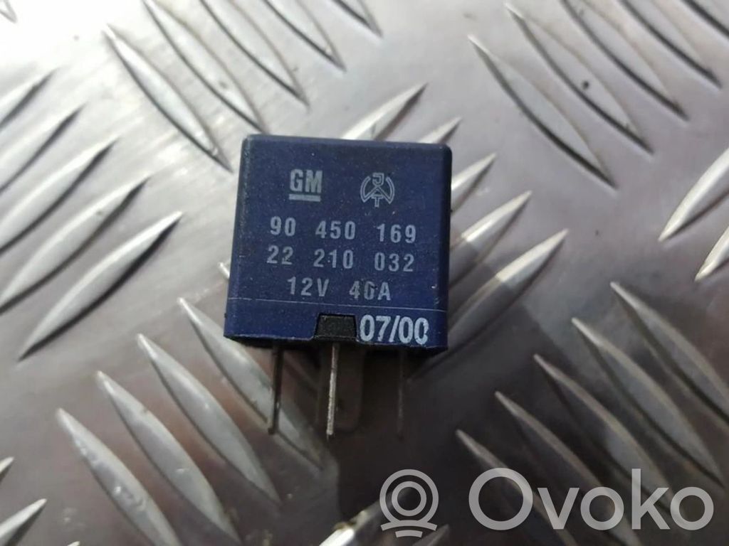 Opel Omega B1 Muu rele 