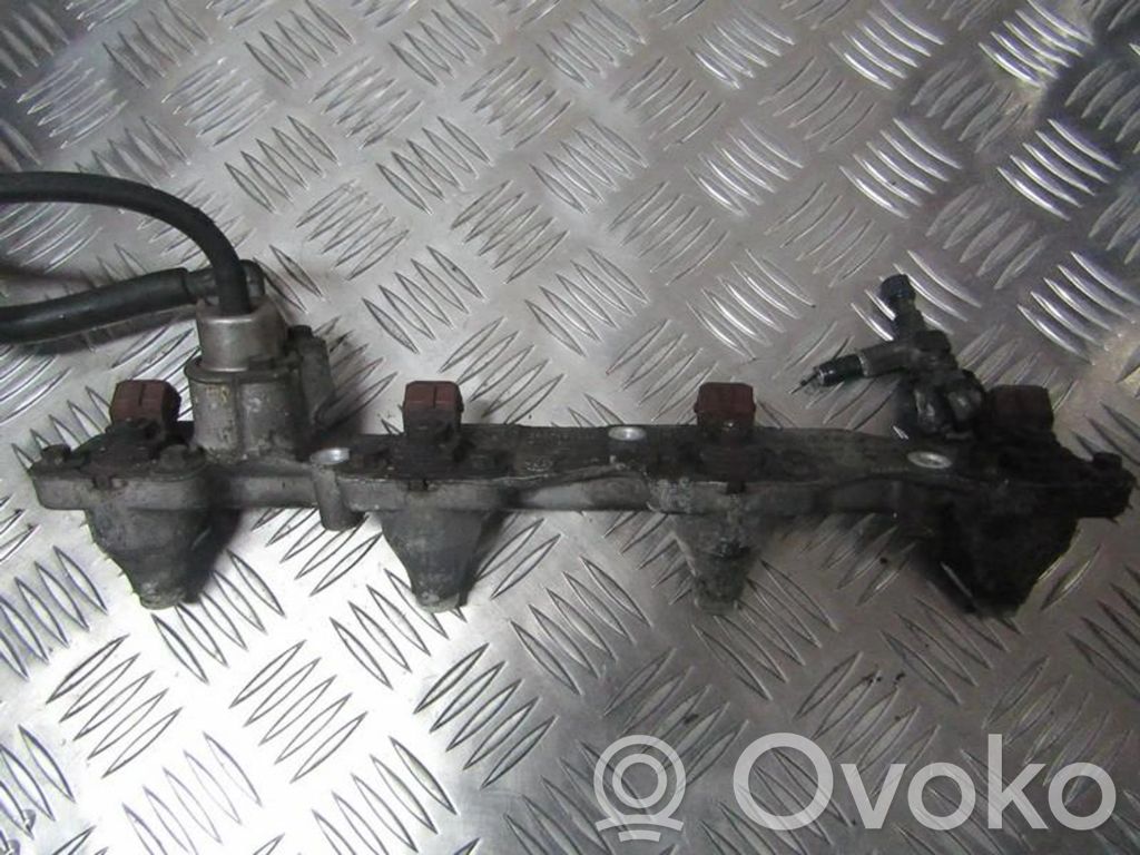 Ford Mondeo MK II Rampă alimentare injectoare 