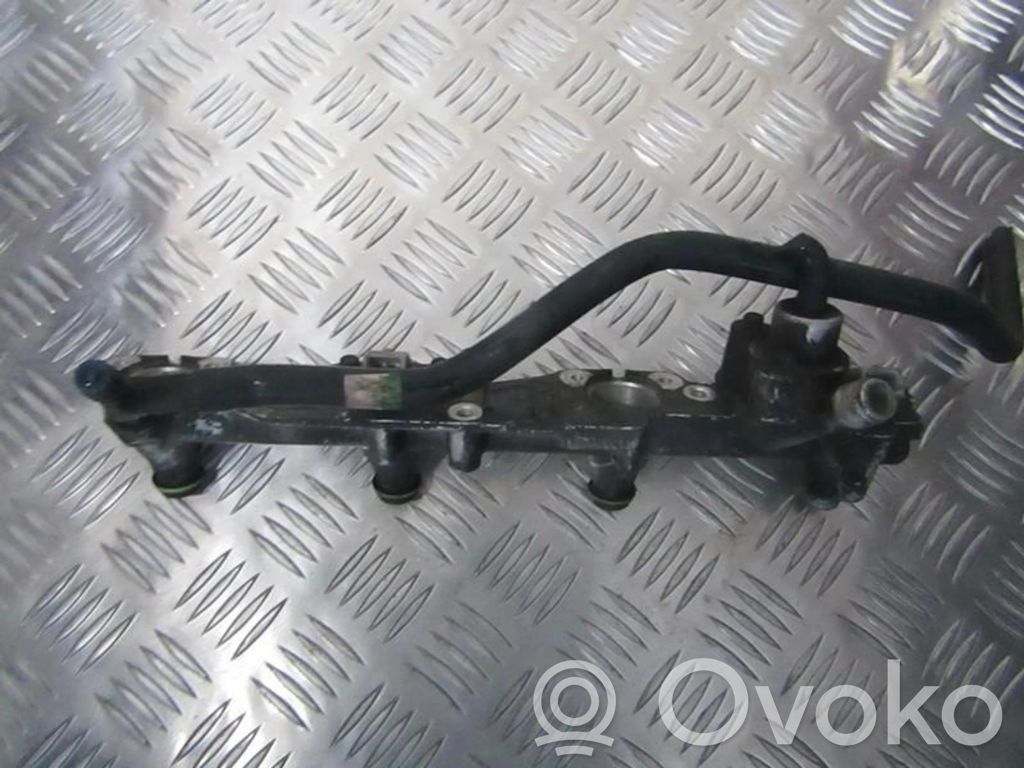Ford Mondeo MK I Rampă alimentare injectoare 
