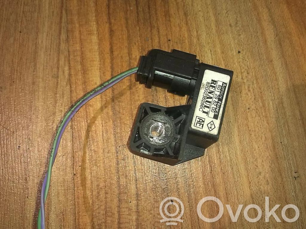 Airbagsensor Crashsensor Drucksensor   601298200,8200236286C,601298200,8200236286C