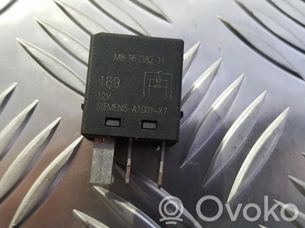 Muu rele   MB9533821L,MB953382,A1001X7,A1001X7,MB953382,MB9533821L