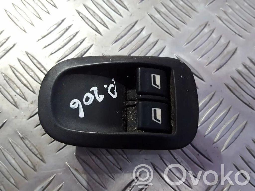 Electric window control switch
