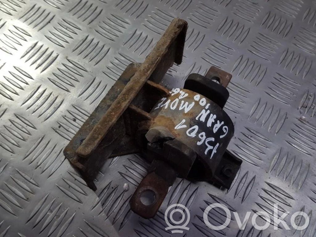 Soporte de montaje del motor