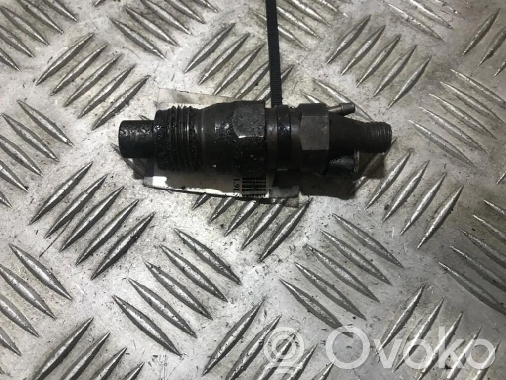 Peugeot 406 Injector combustibil 