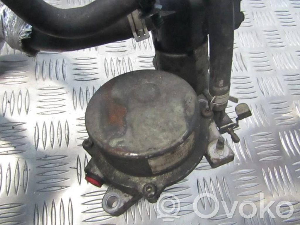 Ford Mondeo Mk III Pompa a vuoto 
