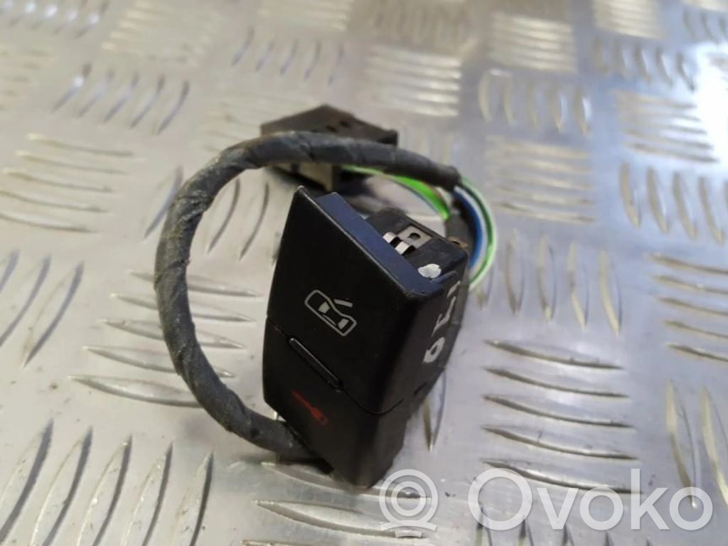 Audi A6 S6 C5 4B Central locking switch button 